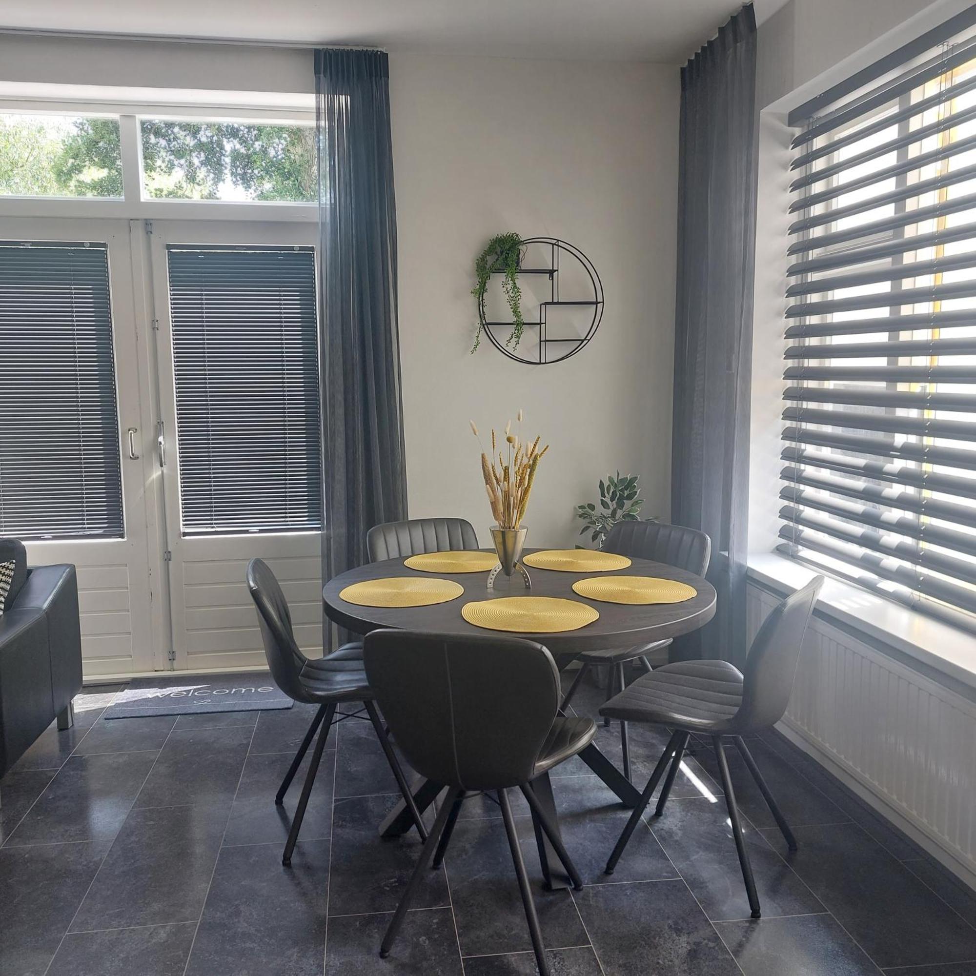 Hof Christina Vakantiewoningen Vrouwenpolder Bagian luar foto
