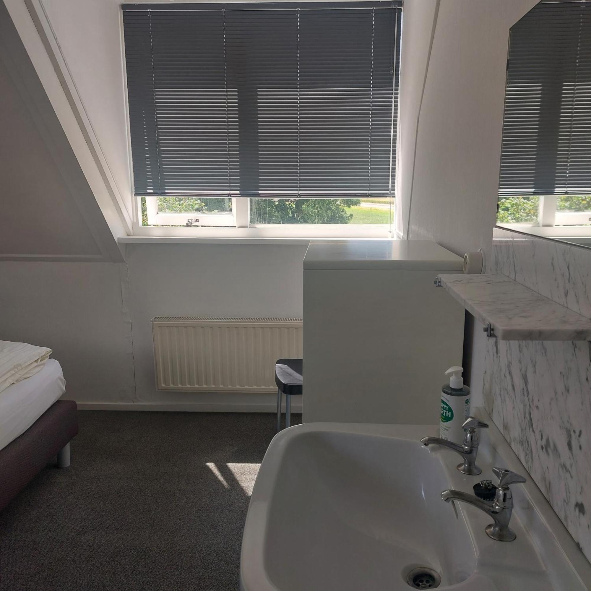 Hof Christina Vakantiewoningen Vrouwenpolder Bagian luar foto
